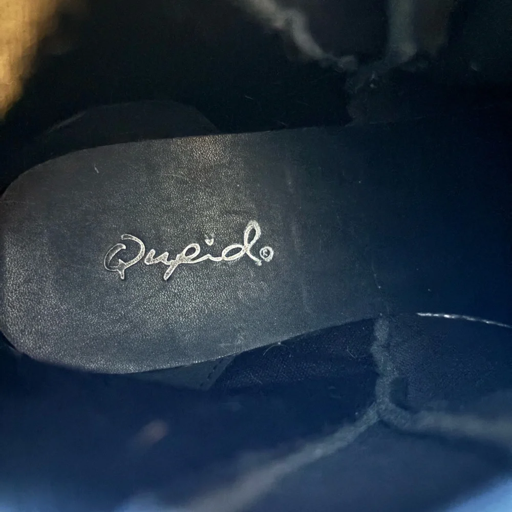 Size 8.5 Qupid Snake Skin Chelsea Boot - Picture 6 of 6